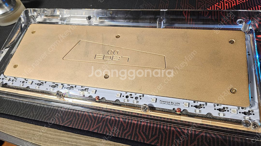 커스텀 키보드 EO87 2R WK 투명 화이트 팝니다--4
