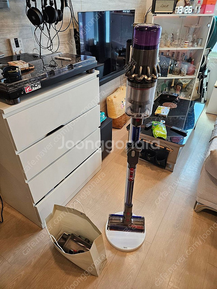 정품 다이슨 V11 컴플리트 프로 거치대포함 풀세트 판매합니다.--4