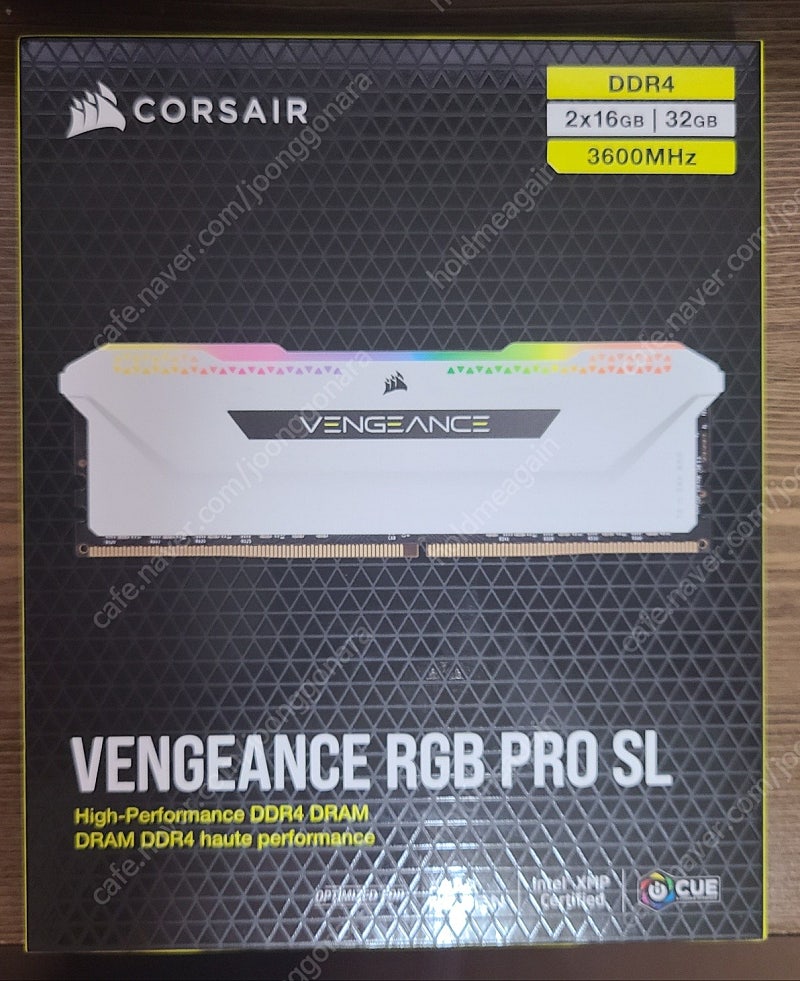 커세어 DDR4 32gb(16x2) 3600 벤젠스 RGB PRO SL 화이트