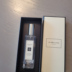 조말론 피오니 앤 블러쉬 스웨이드 30ml 택포 5만원 2회 실착