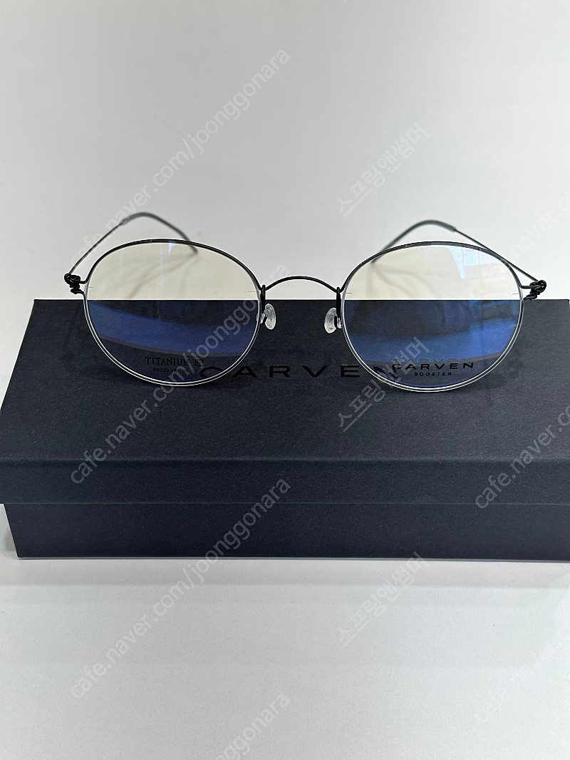 까르뱅 부스터 그레이 실테 홈테 티타늄 가벼운 조정석 윤균상 안경 판매합니다.