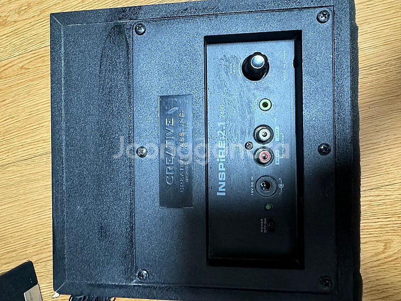 CREATIVE 2.1 채널 스피커 판매합니다--2