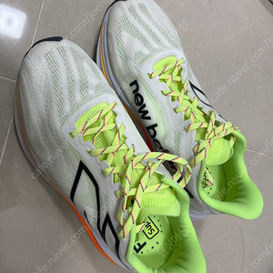 [260] 뉴발란스 SC Trainer v2 2e 판매합니다. (S.C Trainer v2)