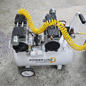 파워라인 4.5마력 콤푸레셔 팝니다....