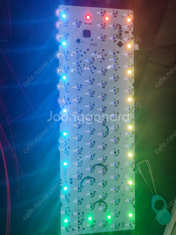 키보드 잡템 정리(극성회축, 홀리치키 이퀄츠기판 짭홀--4