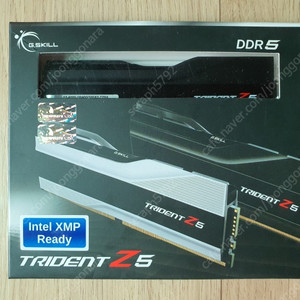 G.SKILL DDR5-6000 CL30 TRIDENT Z5 J 64GB (32GBX2) 미사용이나 다름 없는 제품 판매합니다