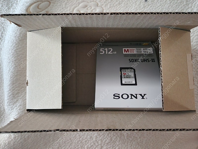 소니 sf-m512 v60 512gb sd카드 미개봉 판매합니다.