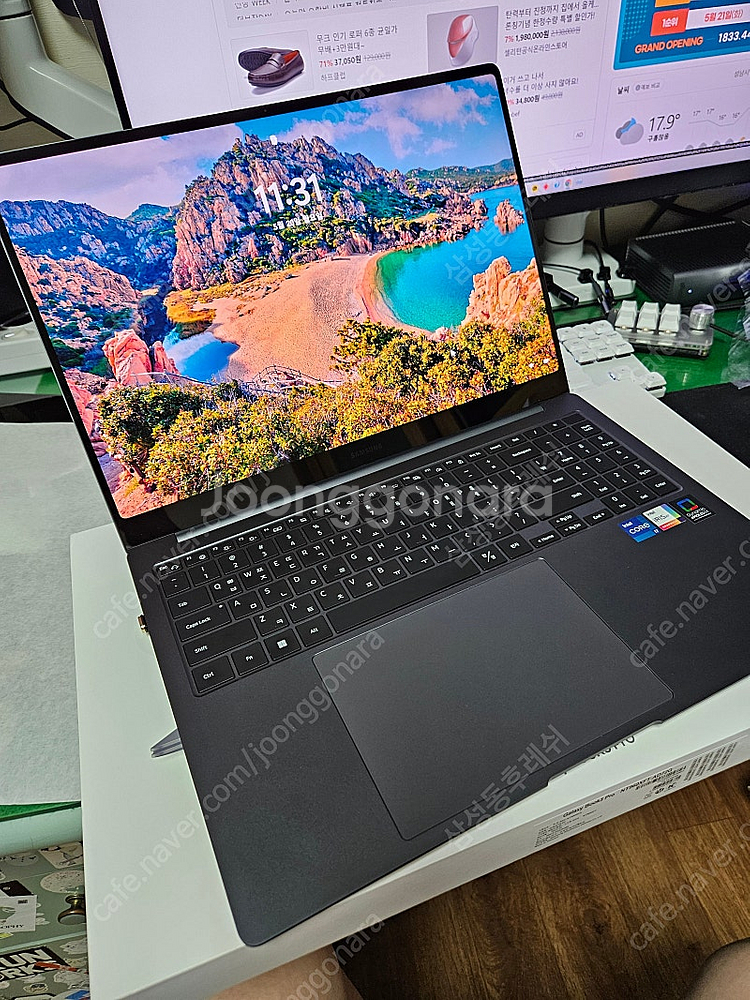 갤럭시북3 프로 16인치 i7 32GB 1TB 팝니다.--0