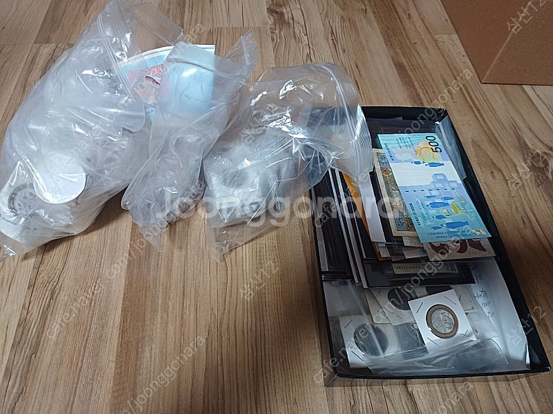 취미로 모아온 외국돈, 지폐, 화폐 일괄 정리합니다--0