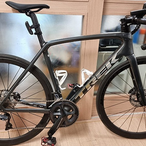 2021 트렉 에몬다 SL6 프로 디스크 56사이즈 로드자전거 상태최상급 싸게 판매합니다.