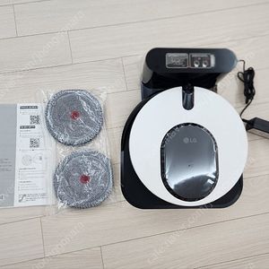 LG 코드제로 로봇 청소기 M9(물걸레 청소기, 거의 새제품)