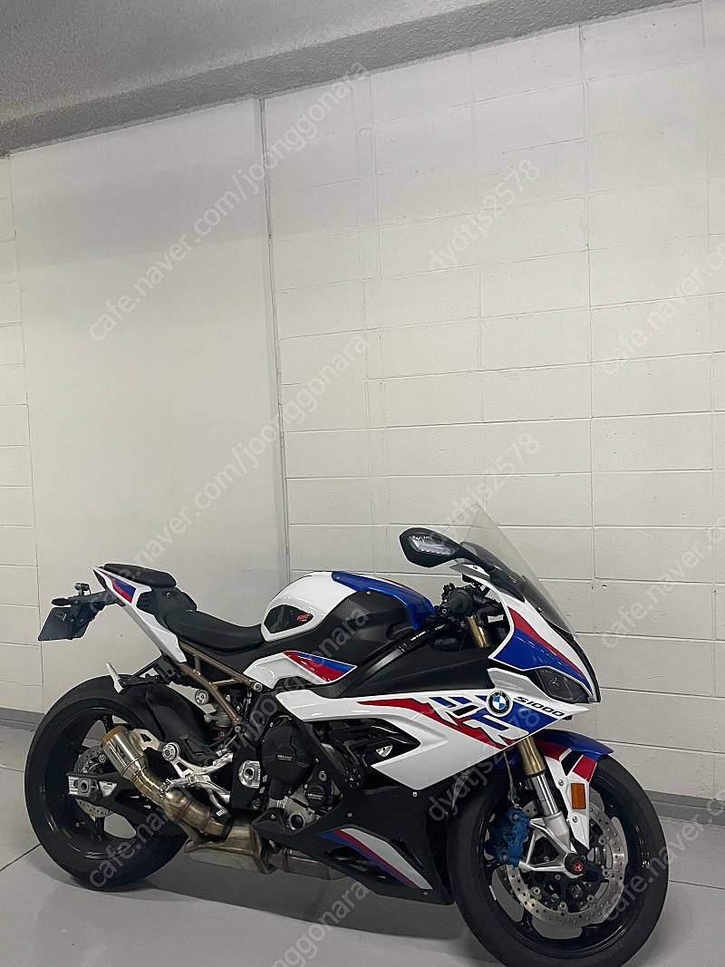 22년 bmw s1000rr m팩 판매합니다.