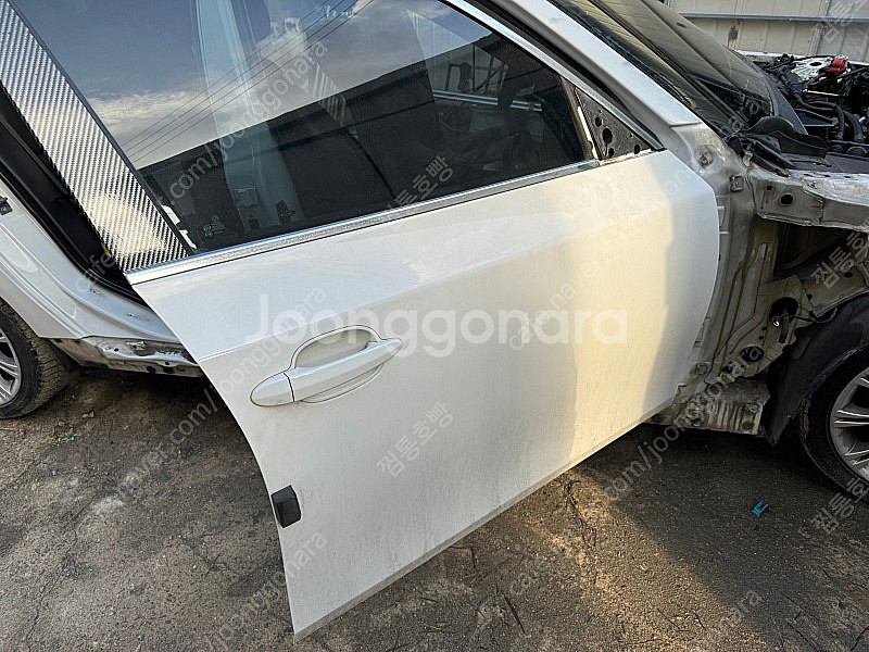 BMW e60 se 화이트외장 내장품들--1