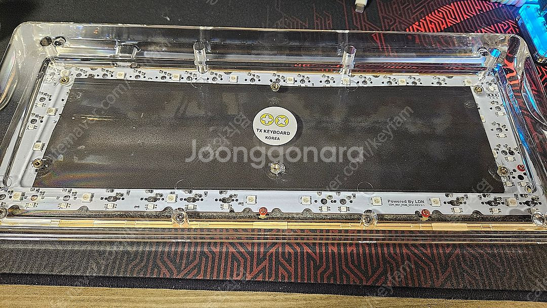 커스텀 키보드 EO87 2R WK 투명 화이트 팝니다--9
