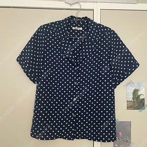 (가격내림)Urbanic30 dot blouse