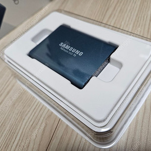 삼성 T5 500gb (외장 SSD)