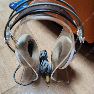 akg k701 판매합니다