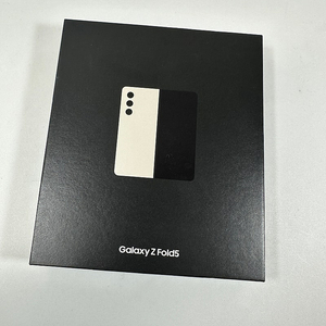미개봉 새제품 ] 갤럭시 Z폴드5 F946 크림 베이지 512G 미개봉 판매합니다.