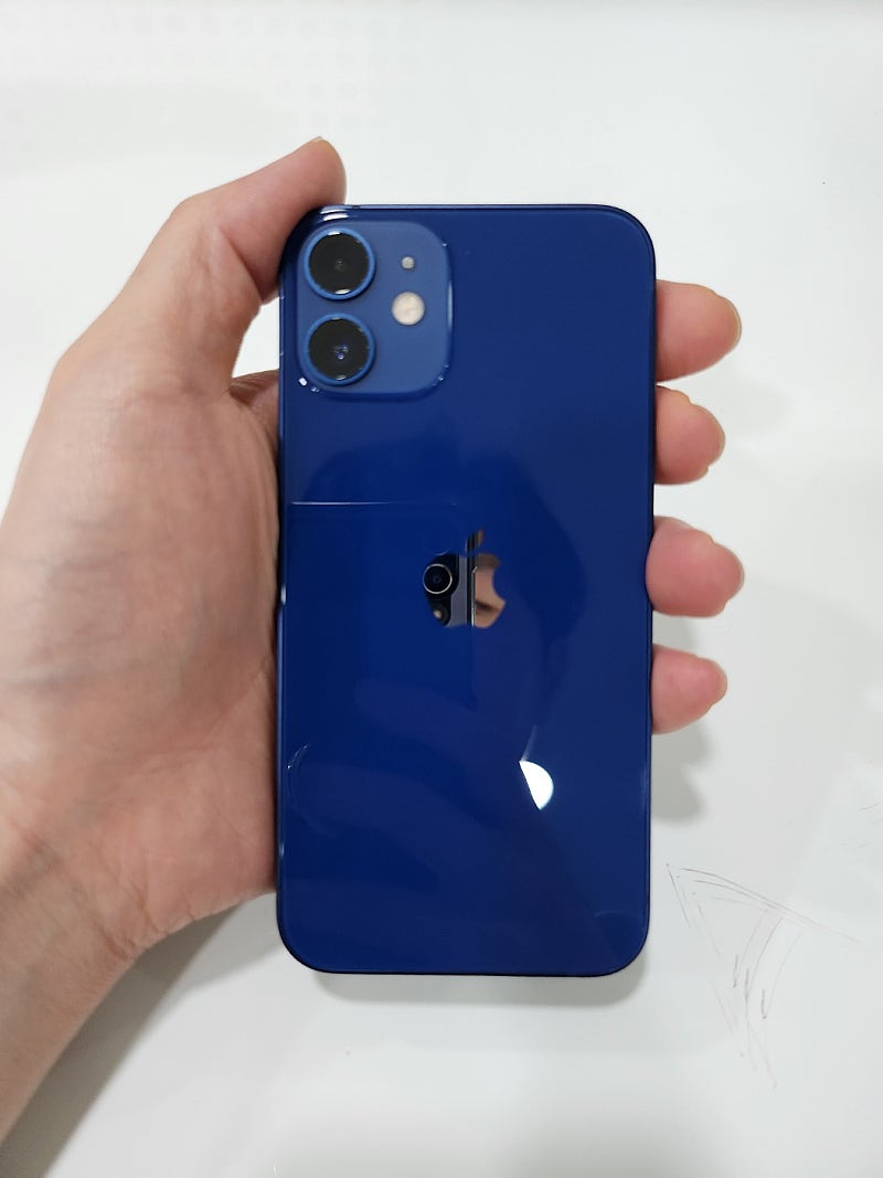 아이폰12미니 64G 블루 S급 판매 합니다.