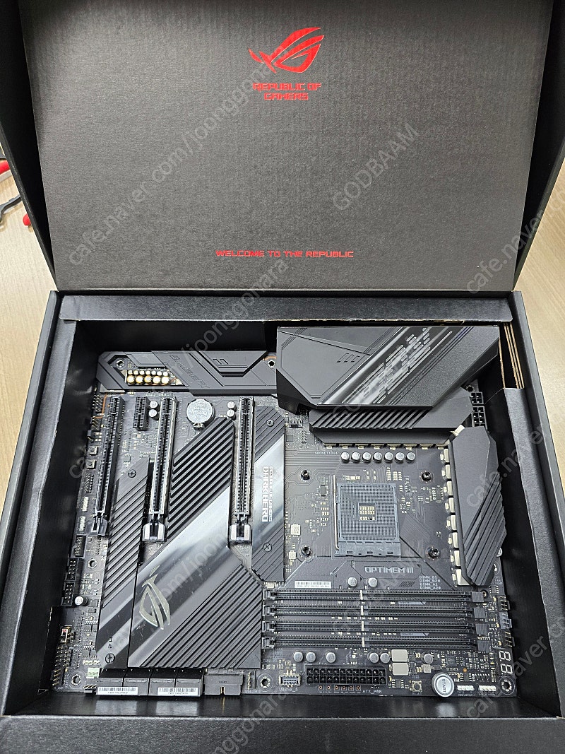 Asus X570 dark hero 메인보드 팝니다