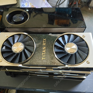 그래픽 카드 rtx titan 방열판 쿨러팝니다(카드 없음)