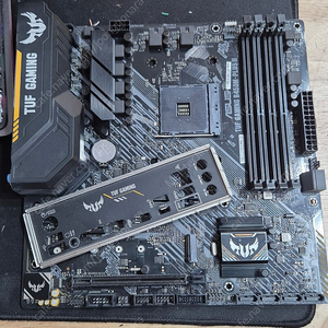 ASUS B450M TUF PLUS2 메인보드 판매합니다.