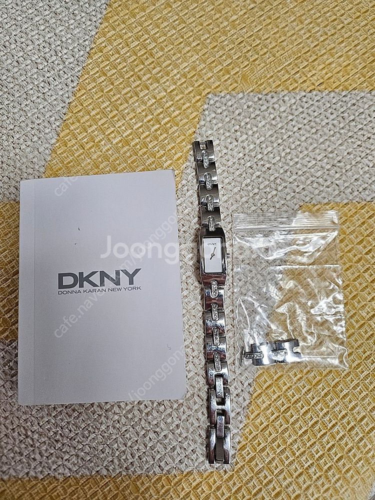 DKNY 여성 메탈 손목시계--3