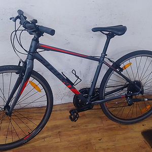 자이언트 이스케이프1 하이브리드 자전거 판매합니다.(s사이즈)