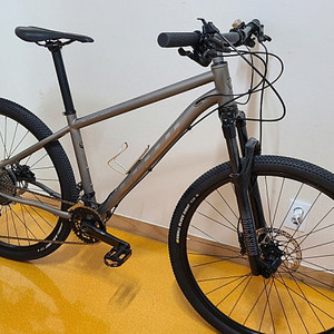(가격인하) 첼로 실버라도 50 티타늄 MTB (XT+SLX 24단) 새 자전거 싸게 판매해요!!