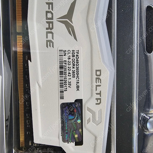 T-FORCE DDR4 RAM 3600Mhz 16G (8G x 2) 판매합니다.