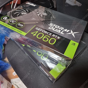 이엠텍 RTX4060 STROM DUAL X OC 8GB 미개봉 팝니다