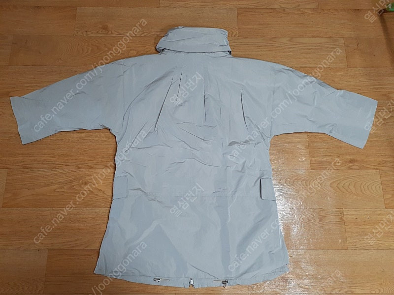 잠바 요즘 계절 편하게 입부세요 여름좋아요 5000원 직거래 가능해요 이미지