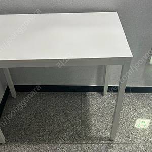 프래그마 1인용 컴퓨터 책상 80x45 사이즈 흰색 아이보리 책상