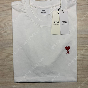 [새제품] 아미 ami 23ss 하트로고 반팔 티셔츠 화이트 택포 10.5
