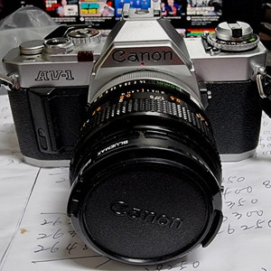 CANON 캐논 AF-1 필름카메라 밧데리 새것으로 교체 50mm 1: 1.4 made in japan bluemax 5.5mm skylight 필터 앞캡 렌즈 일본산