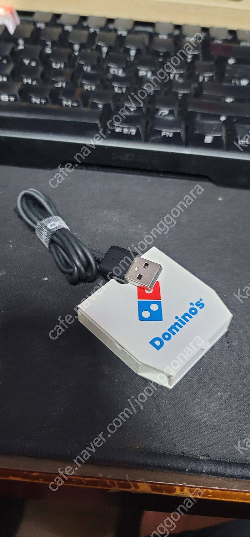 갤럭시 워치 시리즈, USB충전기 (도미노피자 케이스 포함)