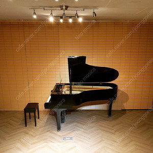 야마하 그랜드 피아노 G5