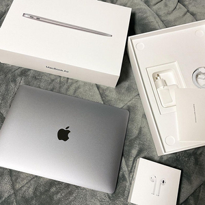 (실버, 사이클 29회)애플 마우스+ 맥북 에어 M1 16GB, 256GB / MacBook Air 13inch