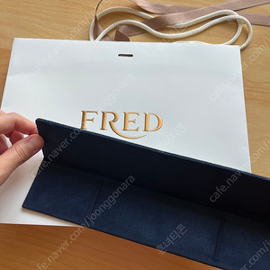 FRED 프레드 케이스+쇼핑백 팝니다:)