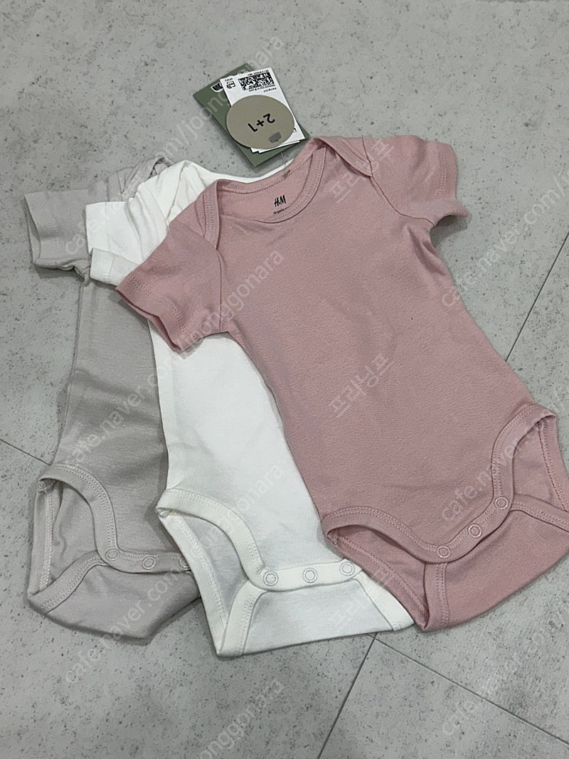 (새상품) H&M 바디슈트 배냇슈트 2-4M 반팔 신생아옷 아기옷
