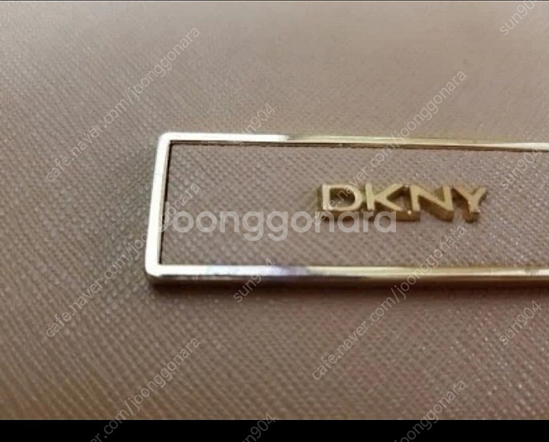 DKNY사피아노소가죽 가방 숄더겸 크로스백--6