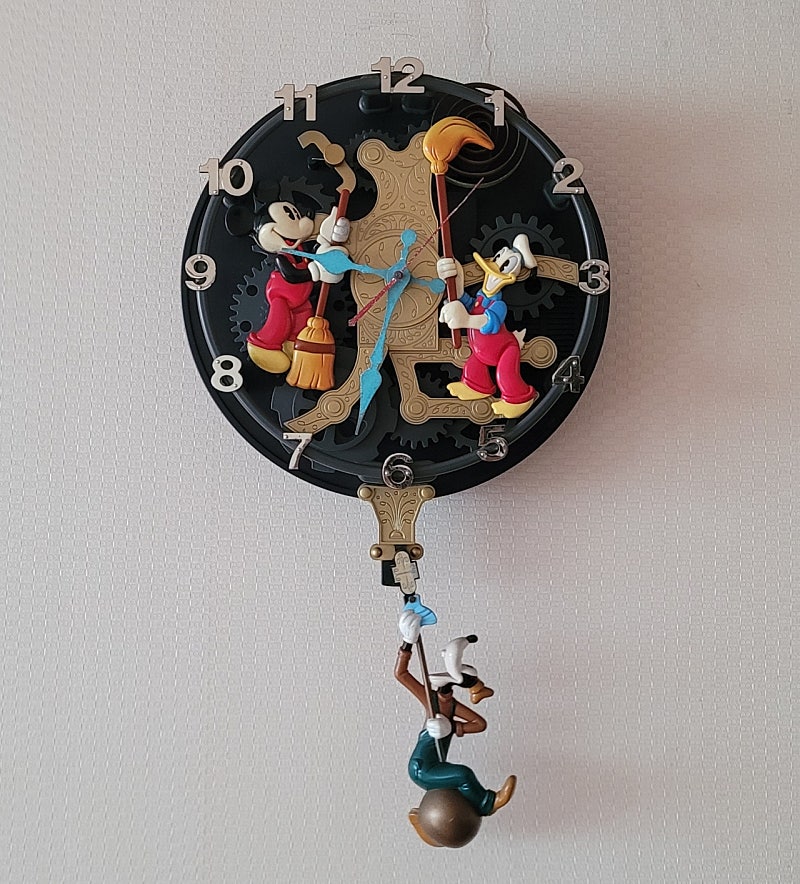디즈니 미키마우스 벽시계