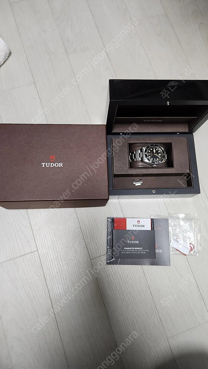 (급처)튜더 블랙베이 41mm 팝니다.