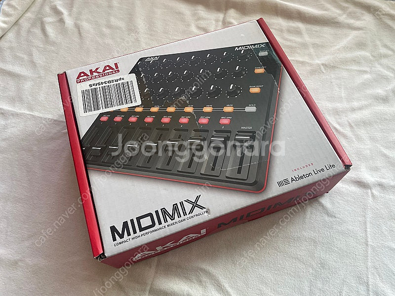 Akai midi mix 팝니다.--0