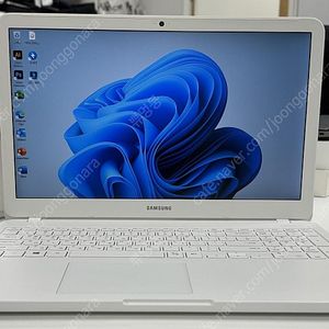 [삼성]노트북5 NT550EBZ-AD2A 4415U/4GB/128GB