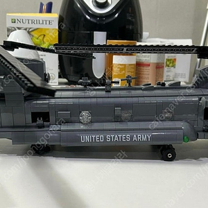레고 밀리터리 브릭매니아 brickmania MH-47G Chinook 헬기 복원품 판매 설명서 포함