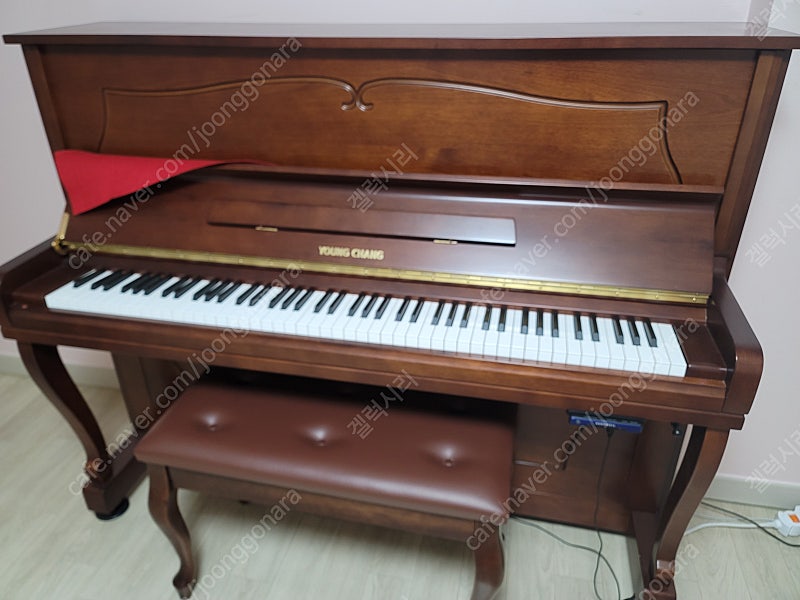 문라이트(방음장치) 시스템 영창 사일런트 피아노 Y-121+MLS2 판매 합니다.