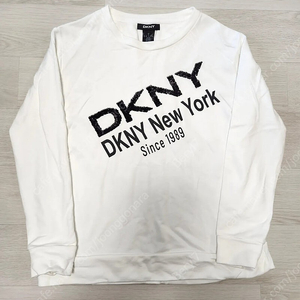 DKNY 맨투맨