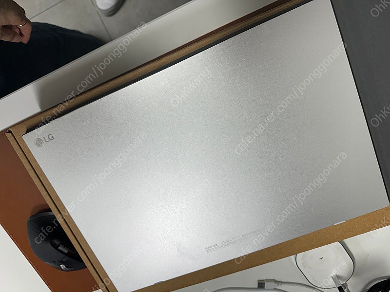 LG 그램뷰(16MR70) 2세대 포터블모니터 판매합니다.