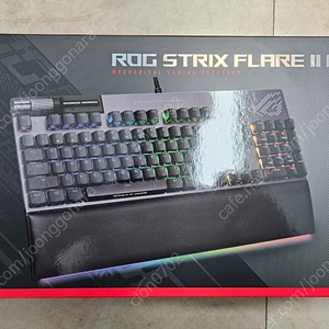 asus 기계식 키보드 ROG STRIX FLARE 2 팝니다.